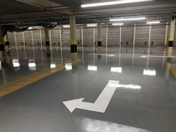 Qual a melhor tinta epóxi para piso